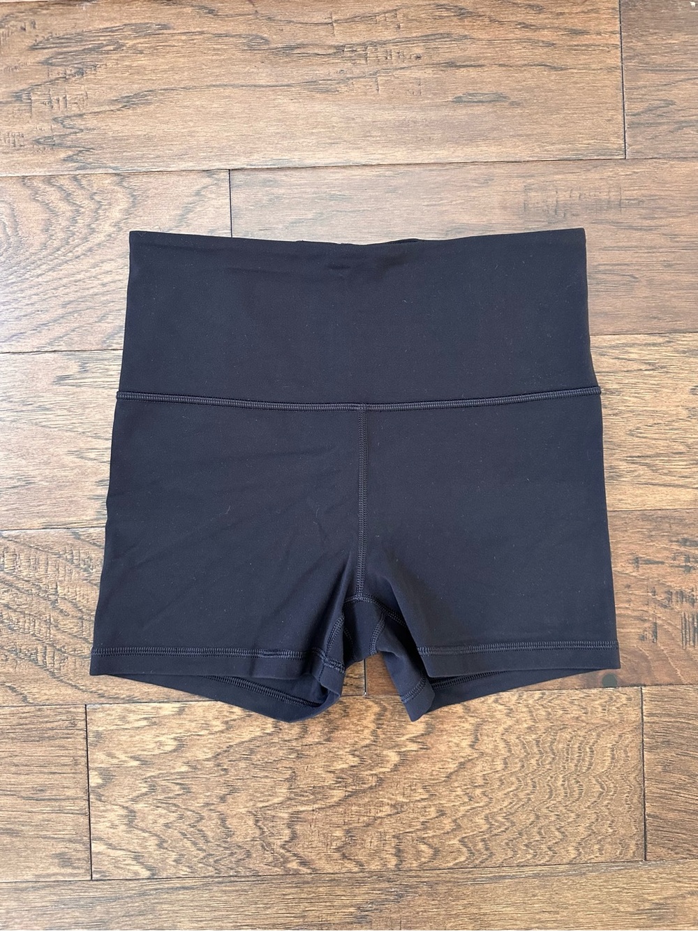 NWOT Athleta Elation Ultra High Rise Waist Shortie Black